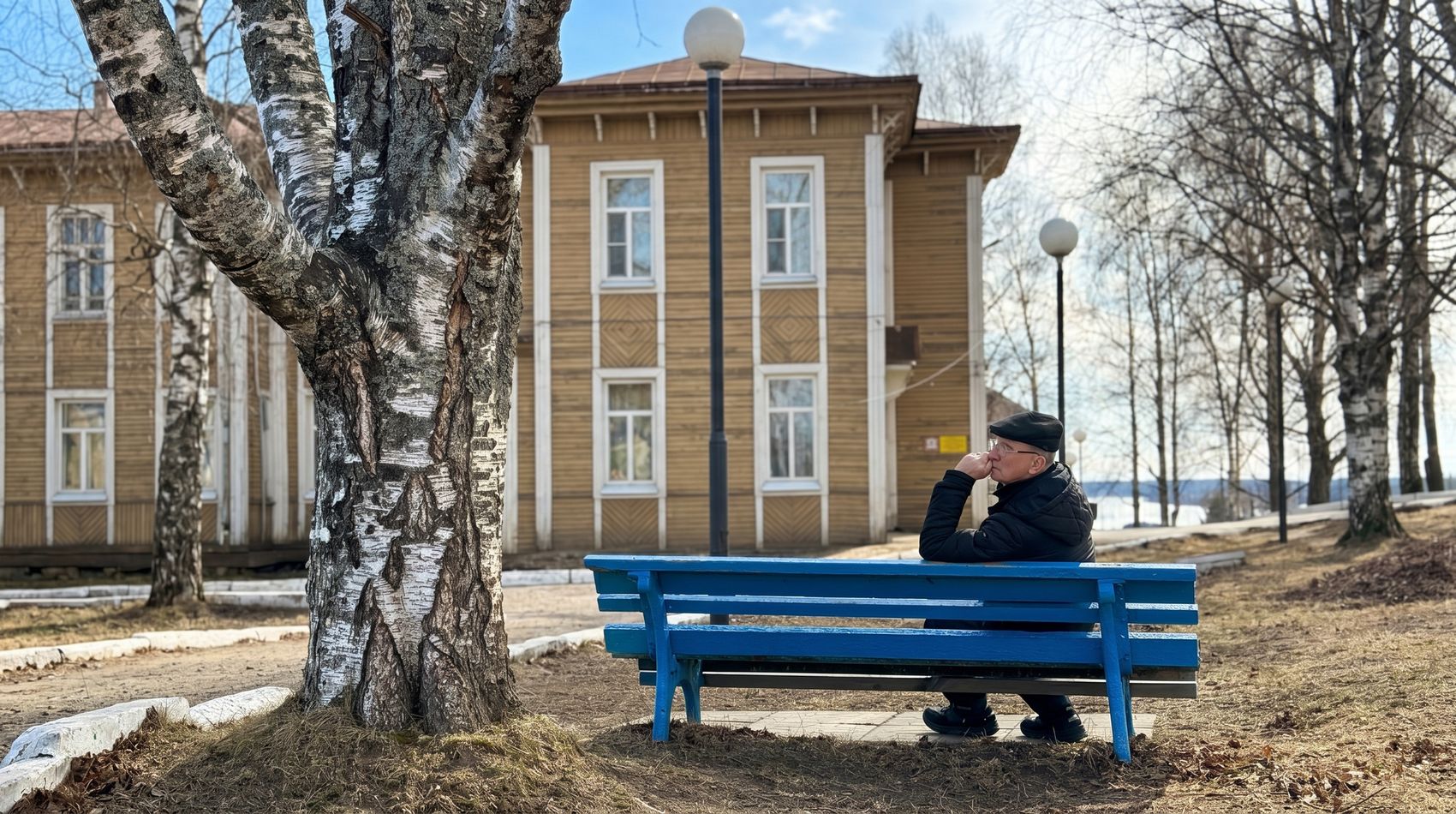 Скамейка над Вымью